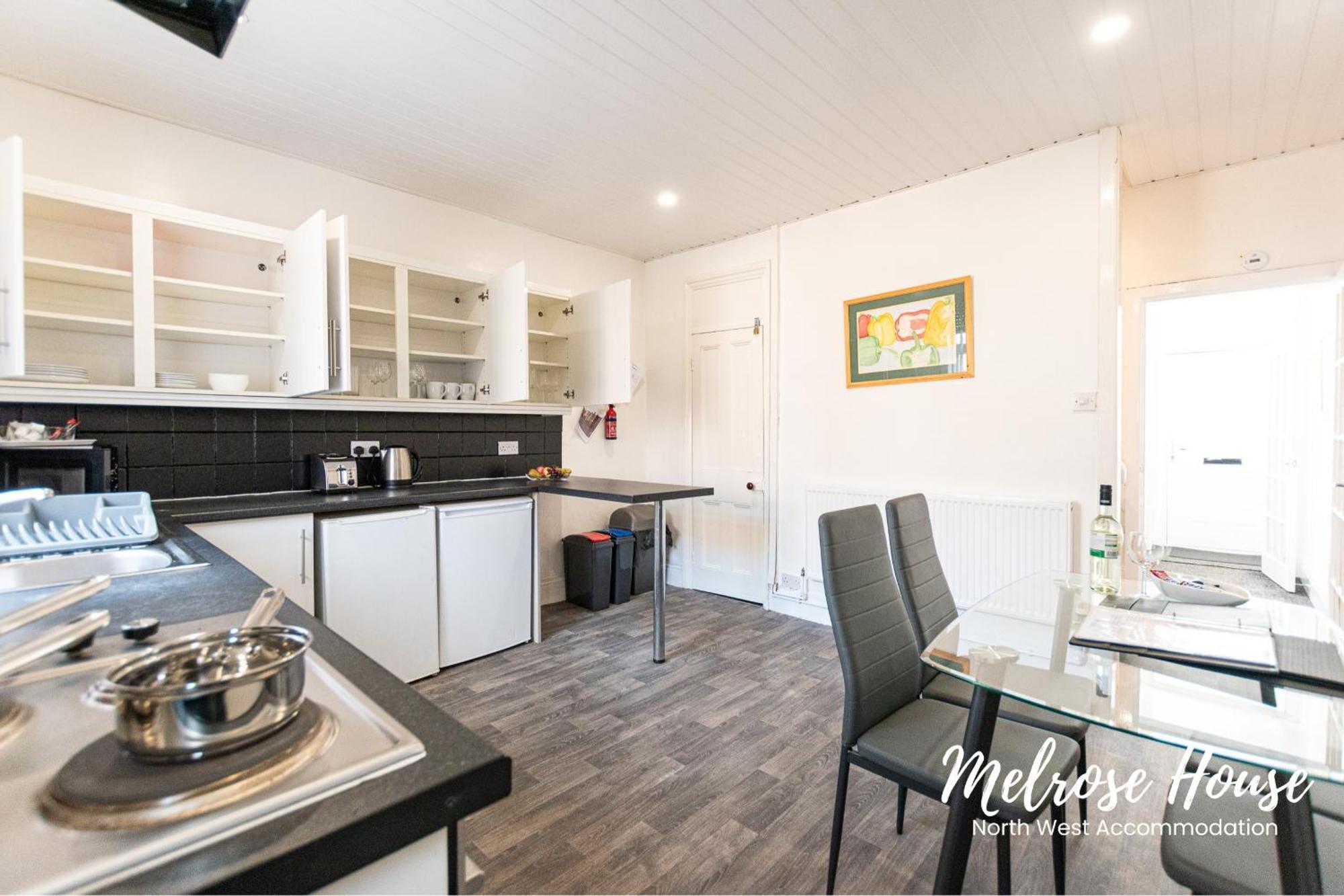 Manchester Work Stays 2Br Home With Parking & Wifi Exterior foto
